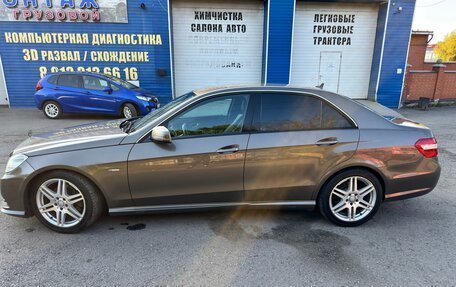 Mercedes-Benz E-Класс, 2011 год, 1 570 000 рублей, 2 фотография