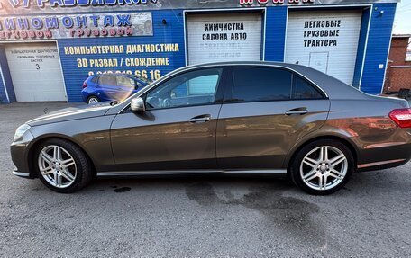 Mercedes-Benz E-Класс, 2011 год, 1 570 000 рублей, 10 фотография