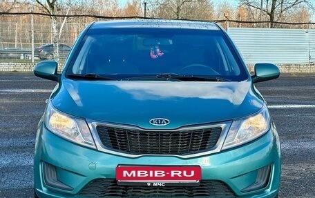 KIA Rio III рестайлинг, 2011 год, 719 999 рублей, 2 фотография