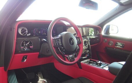 Rolls-Royce Cullinan, 2025 год, 46 700 000 рублей, 11 фотография