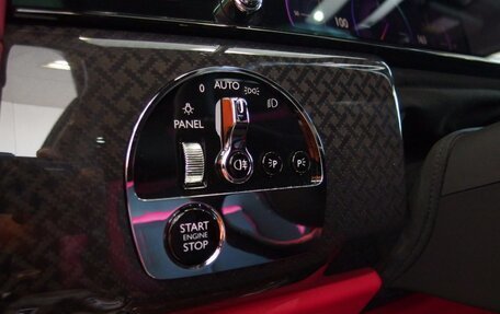 Rolls-Royce Cullinan, 2025 год, 46 700 000 рублей, 28 фотография