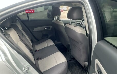 Chevrolet Cruze II, 2010 год, 565 000 рублей, 12 фотография