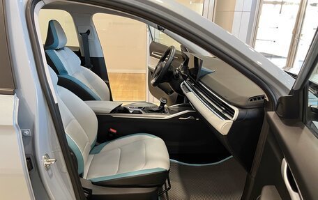 Geely Emgrand, 2023 год, 1 700 000 рублей, 22 фотография