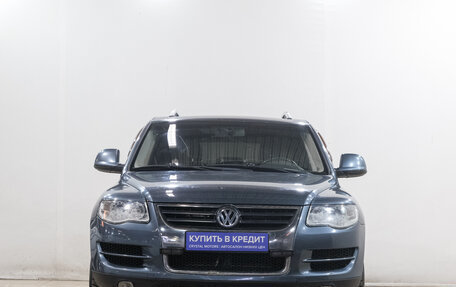 Volkswagen Touareg III, 2009 год, 1 049 000 рублей, 2 фотография