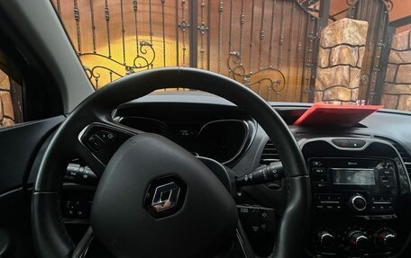 Renault Kaptur I рестайлинг, 2018 год, 1 700 000 рублей, 3 фотография