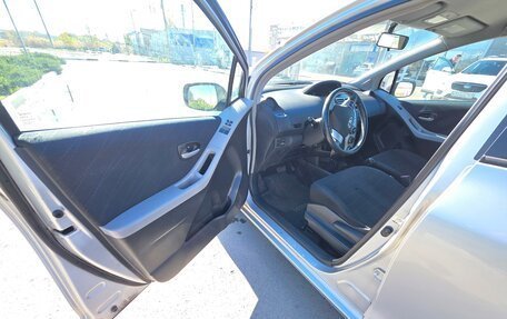 Toyota Yaris III рестайлинг, 2007 год, 750 000 рублей, 6 фотография