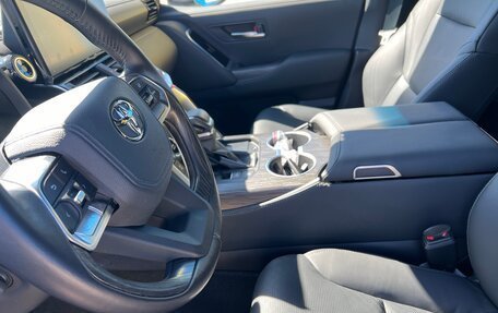 Toyota Land Cruiser, 2022 год, 12 700 000 рублей, 15 фотография