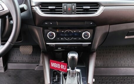 Mazda 6, 2016 год, 2 190 000 рублей, 32 фотография