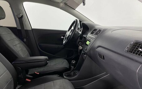 Volkswagen Polo VI (EU Market), 2015 год, 955 000 рублей, 13 фотография