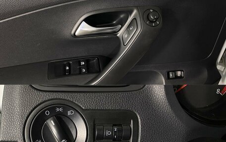 Volkswagen Polo VI (EU Market), 2015 год, 955 000 рублей, 19 фотография