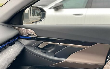 BMW 5 серия, 2024 год, 5 990 000 рублей, 12 фотография