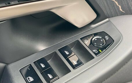 BMW 5 серия, 2024 год, 5 990 000 рублей, 9 фотография