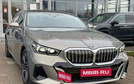 BMW 5 серия, 2024 год, 5 990 000 рублей, 4 фотография