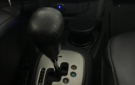 Toyota Yaris III рестайлинг, 2006 год, 600 000 рублей, 13 фотография