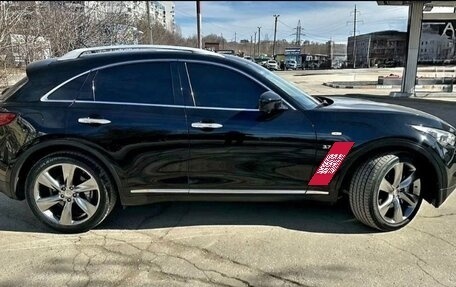 Infiniti QX70, 2015 год, 2 750 000 рублей, 1 фотография