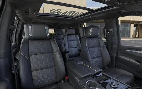 Cadillac Escalade V, 2025 год, 24 000 000 рублей, 15 фотография