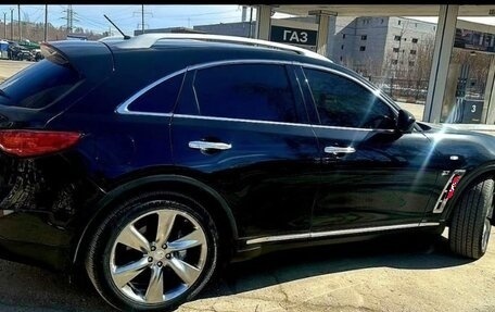 Infiniti QX70, 2015 год, 2 750 000 рублей, 2 фотография