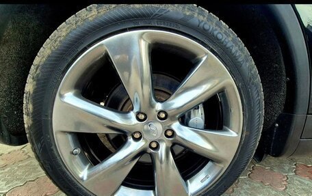 Infiniti QX70, 2015 год, 2 750 000 рублей, 17 фотография