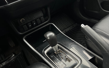 Mitsubishi Outlander III рестайлинг 3, 2018 год, 1 399 000 рублей, 8 фотография