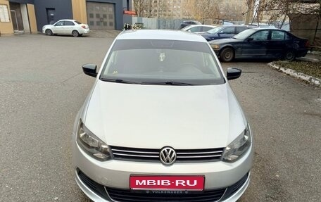 Volkswagen Polo VI (EU Market), 2013 год, 1 100 000 рублей, 1 фотография