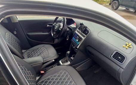 Volkswagen Polo VI (EU Market), 2013 год, 1 100 000 рублей, 11 фотография