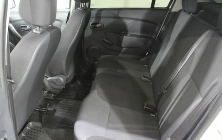 Renault Logan II, 2016 год, 635 000 рублей, 18 фотография