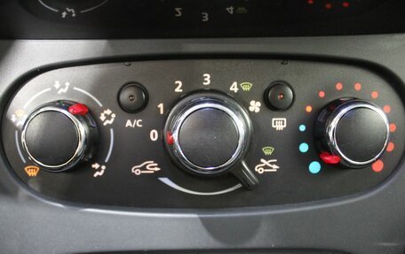 Renault Logan II, 2016 год, 635 000 рублей, 21 фотография