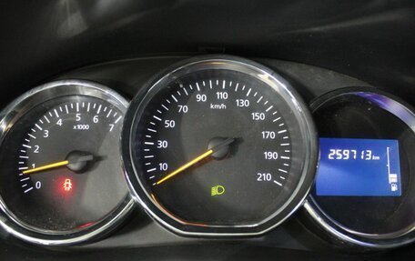 Renault Logan II, 2016 год, 635 000 рублей, 19 фотография