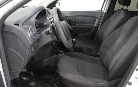 Renault Logan II, 2016 год, 635 000 рублей, 23 фотография