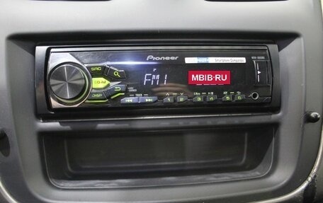 Renault Logan II, 2016 год, 635 000 рублей, 20 фотография