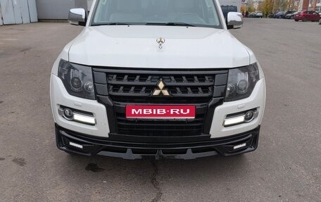 Mitsubishi Pajero IV, 2019 год, 4 300 000 рублей, 1 фотография