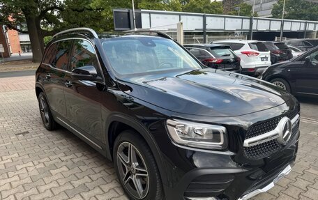 Mercedes-Benz GLB, 2021 год, 3 100 000 рублей, 1 фотография