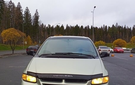 Plymouth Voyager III, 2000 год, 430 000 рублей, 1 фотография