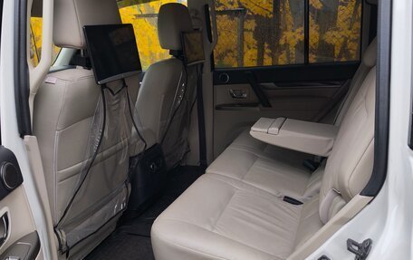 Mitsubishi Pajero IV, 2019 год, 4 300 000 рублей, 17 фотография