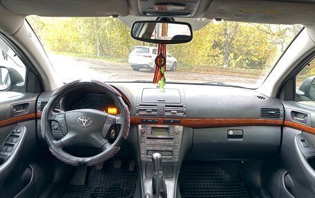 Toyota Avensis III рестайлинг, 2008 год, 695 000 рублей, 7 фотография