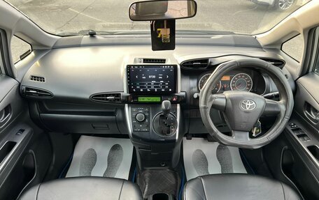 Toyota Wish II, 2010 год, 1 399 000 рублей, 18 фотография