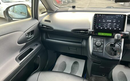 Toyota Wish II, 2010 год, 1 399 000 рублей, 16 фотография