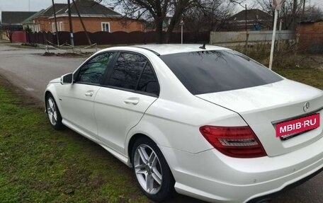 Mercedes-Benz C-Класс, 2011 год, 1 299 000 рублей, 2 фотография