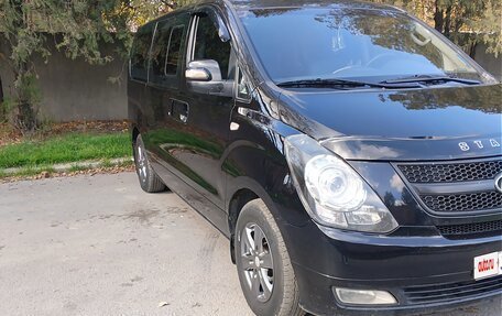 Hyundai Grand Starex Grand Starex I рестайлинг 2, 2008 год, 1 100 000 рублей, 3 фотография