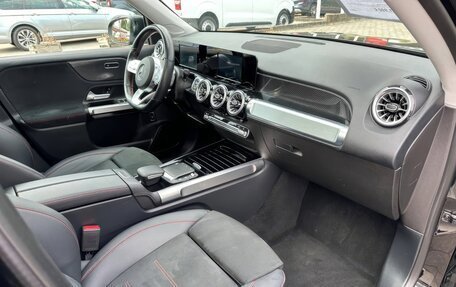 Mercedes-Benz GLB, 2021 год, 3 100 000 рублей, 10 фотография