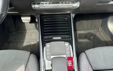 Mercedes-Benz GLB, 2021 год, 3 100 000 рублей, 14 фотография