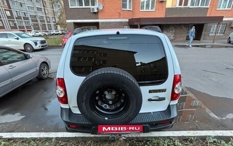 Chevrolet Niva I рестайлинг, 2018 год, 820 000 рублей, 4 фотография