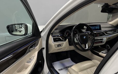BMW 7 серия, 2016 год, 3 400 000 рублей, 13 фотография