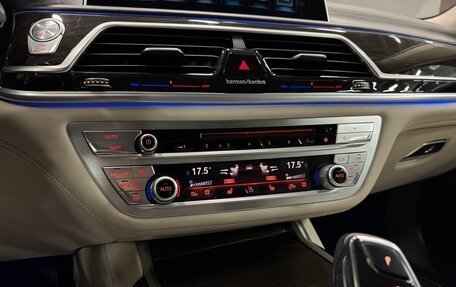 BMW 7 серия, 2016 год, 3 400 000 рублей, 30 фотография