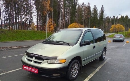 Plymouth Voyager III, 2000 год, 430 000 рублей, 2 фотография
