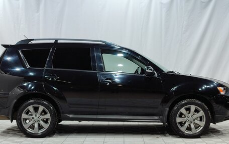 Mitsubishi Outlander III рестайлинг 3, 2012 год, 1 500 000 рублей, 4 фотография