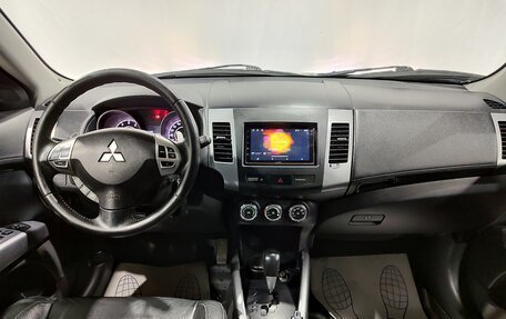 Mitsubishi Outlander III рестайлинг 3, 2012 год, 1 500 000 рублей, 15 фотография