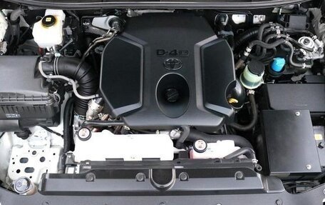 Toyota Land Cruiser Prado 150 рестайлинг 2, 2022 год, 4 000 000 рублей, 11 фотография