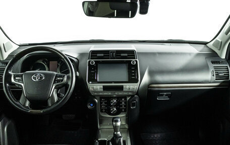 Toyota Land Cruiser Prado 150 рестайлинг 2, 2018 год, 5 489 898 рублей, 13 фотография