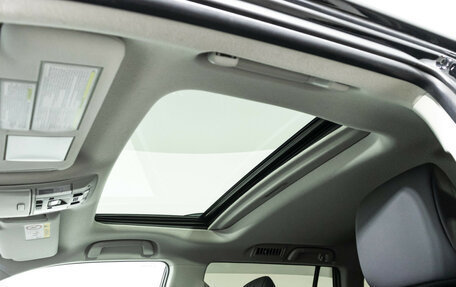 Toyota Land Cruiser Prado 150 рестайлинг 2, 2018 год, 5 489 898 рублей, 15 фотография